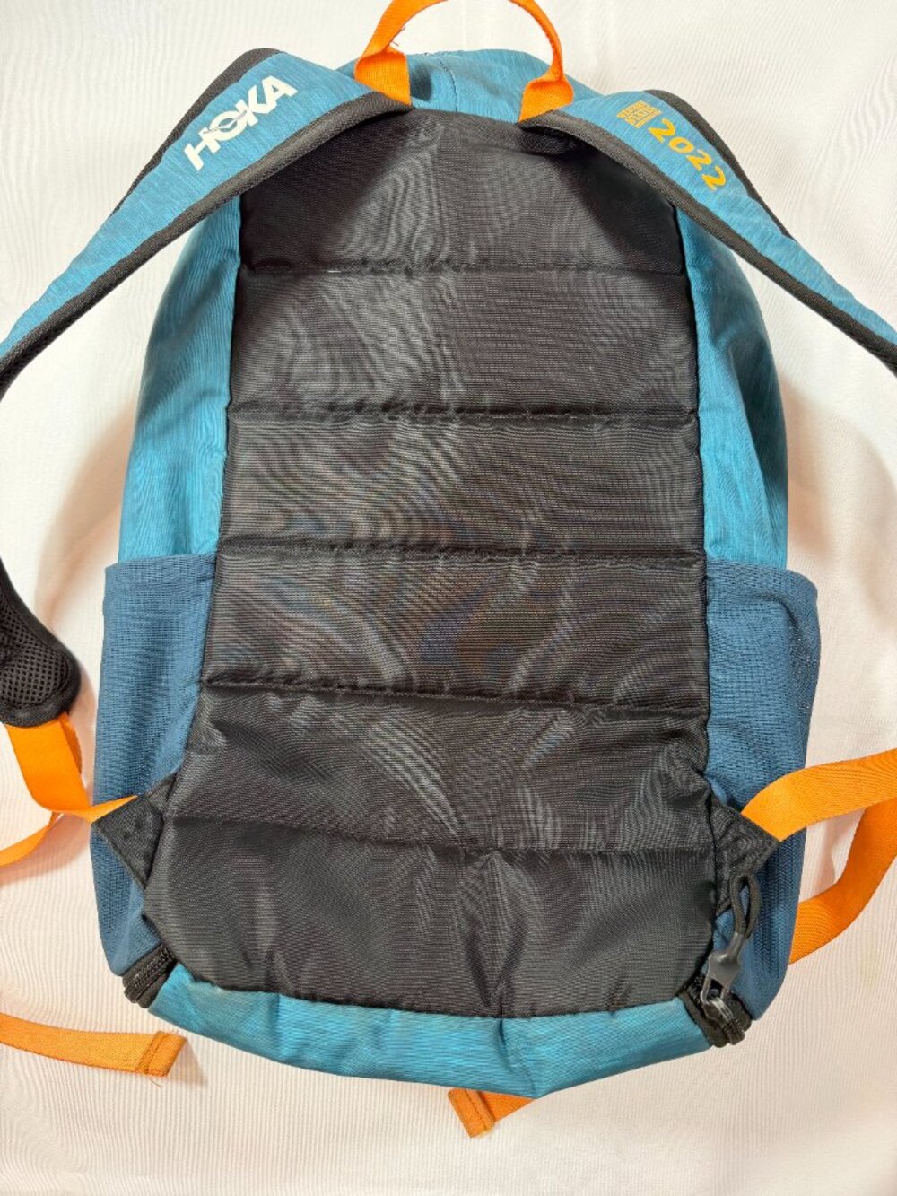 RARE! Hoka Western States Endurance Run 2022 Ultramarathon Competitor's Bag - Picture 7 of 15